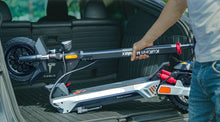 Charger l'image dans la galerie, Trottinette électrique KuKirin M4 Max – 800W, 64 km d’autonomie, 45 km/h